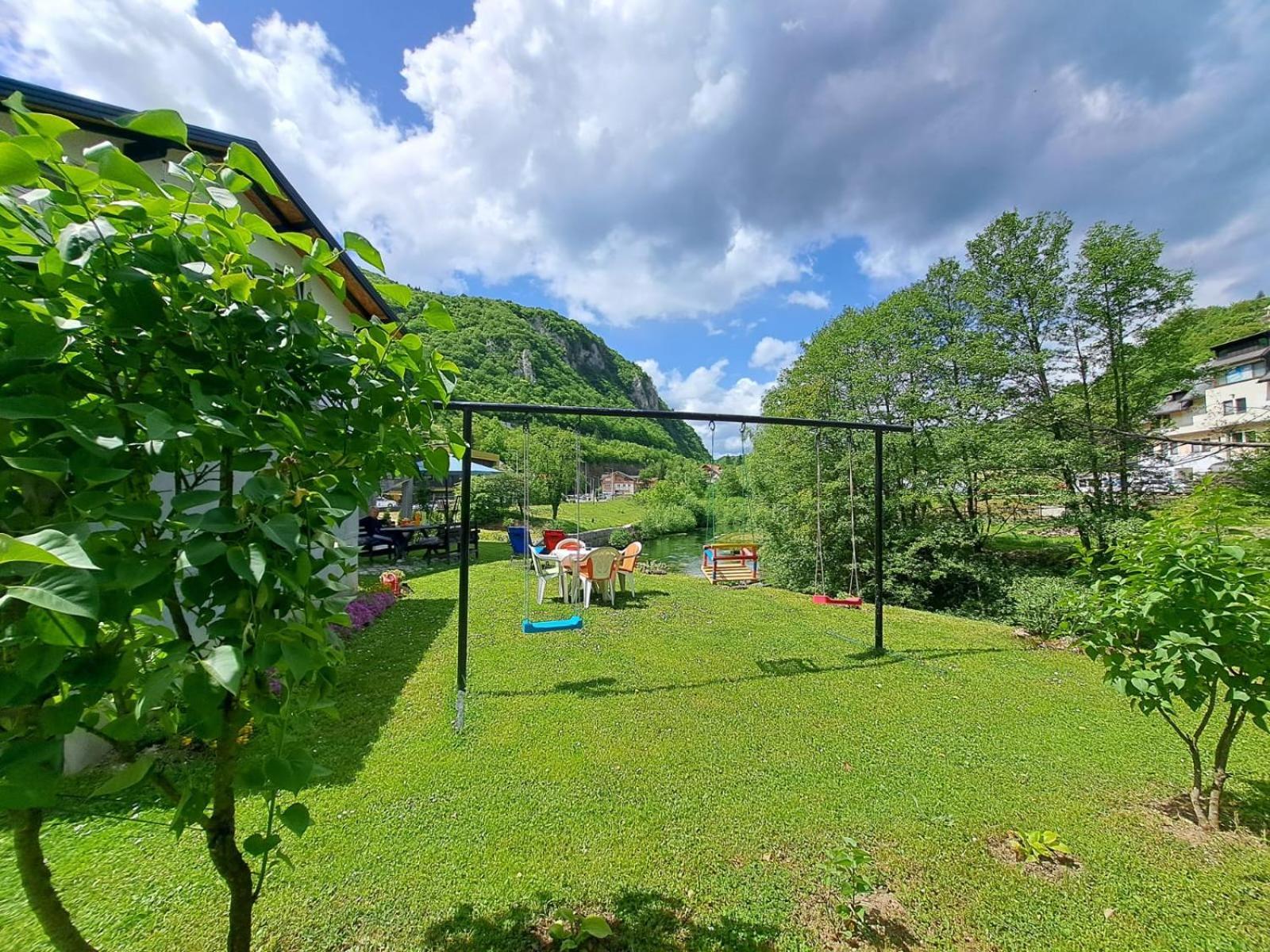 Bed and Breakfast Sobe Zizi Яйце Экстерьер фото
