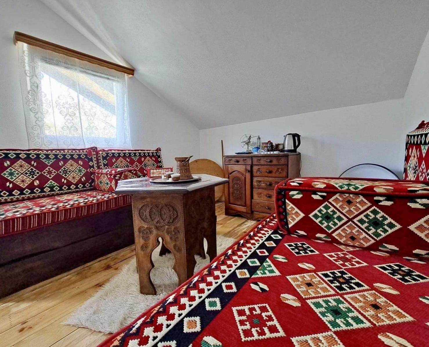 Bed and Breakfast Sobe Zizi Яйце Экстерьер фото