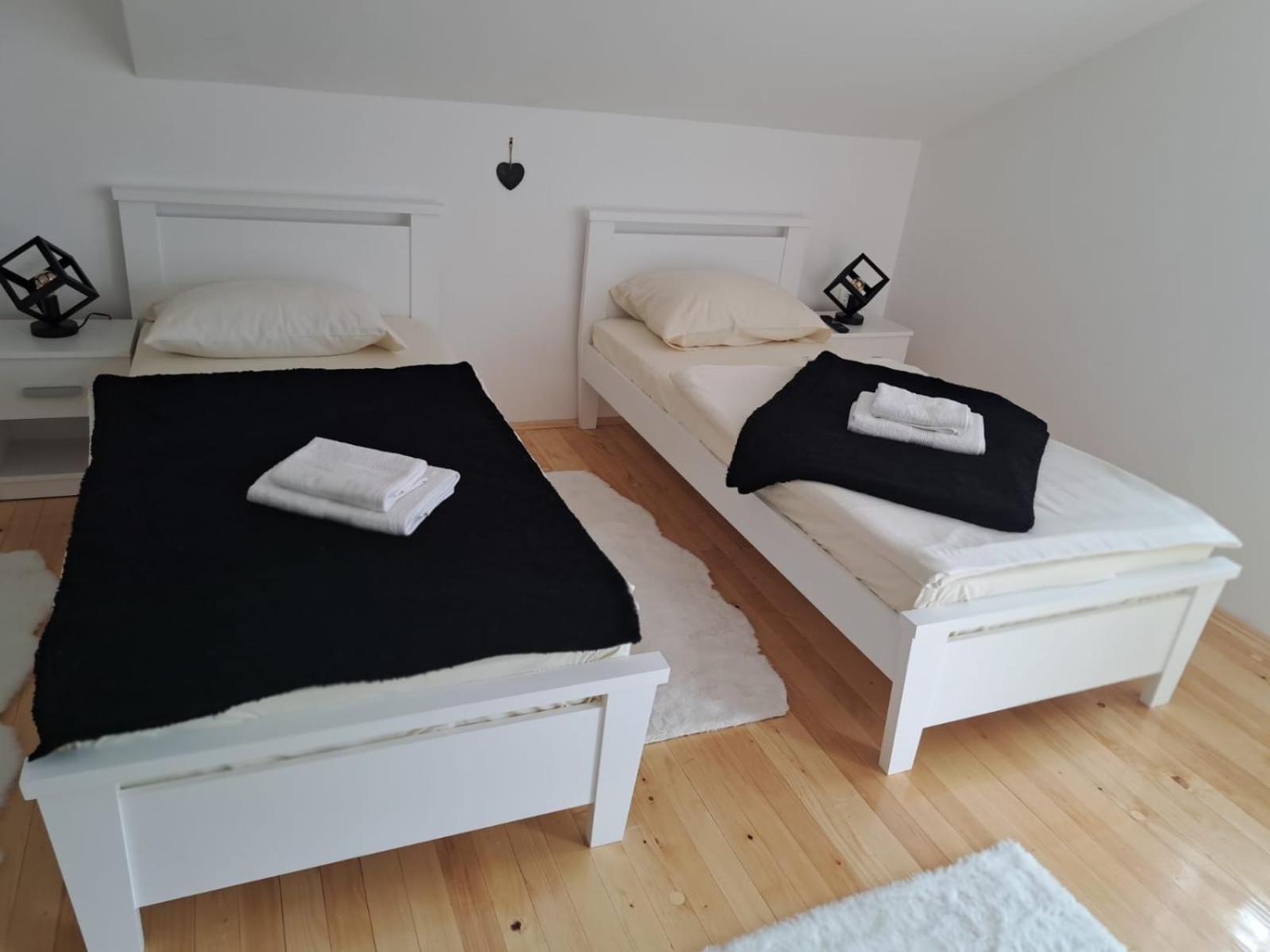 Bed and Breakfast Sobe Zizi Яйце Экстерьер фото