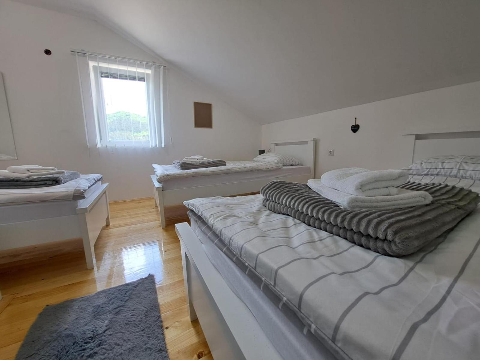 Bed and Breakfast Sobe Zizi Яйце Экстерьер фото