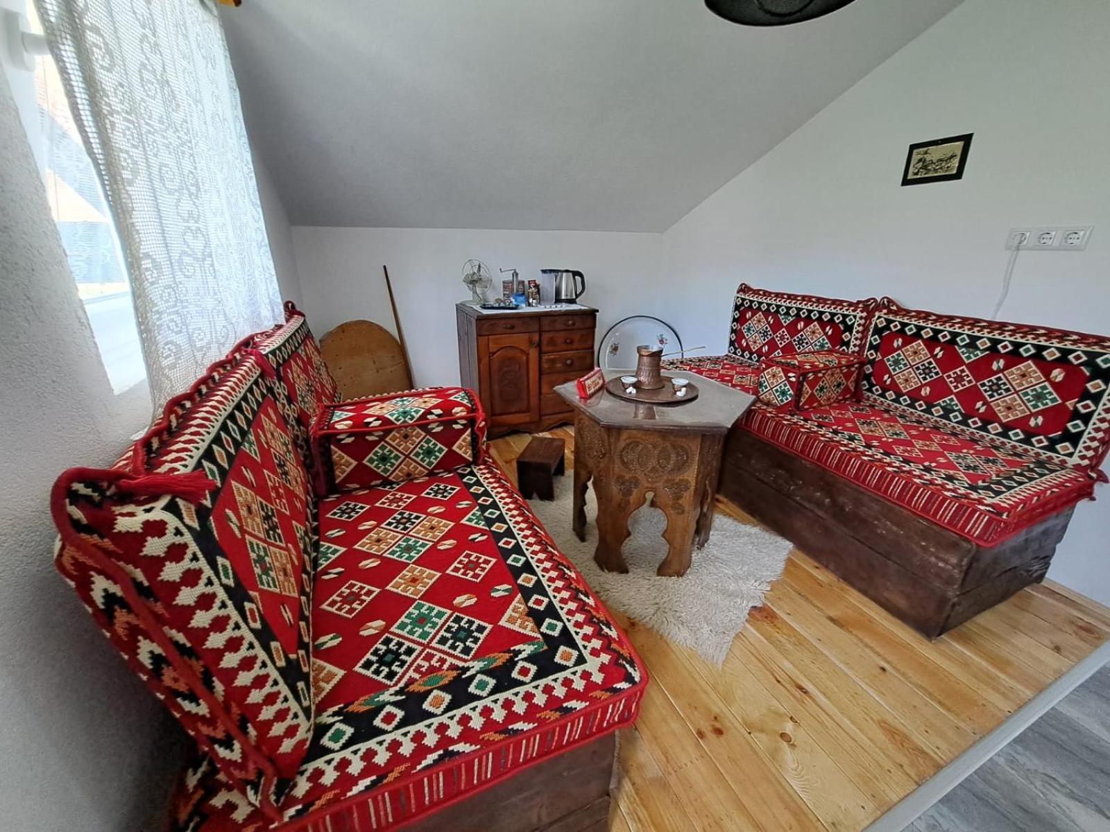 Bed and Breakfast Sobe Zizi Яйце Экстерьер фото